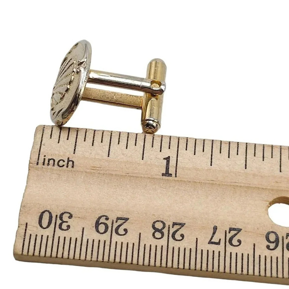 Textured Scallop Seashell Cufflinks Gold Tone Vintage - Picture 4 of 4